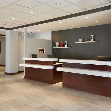 Courtyard By Marriott Ottawa Downtown Hotel Buitenkant foto
