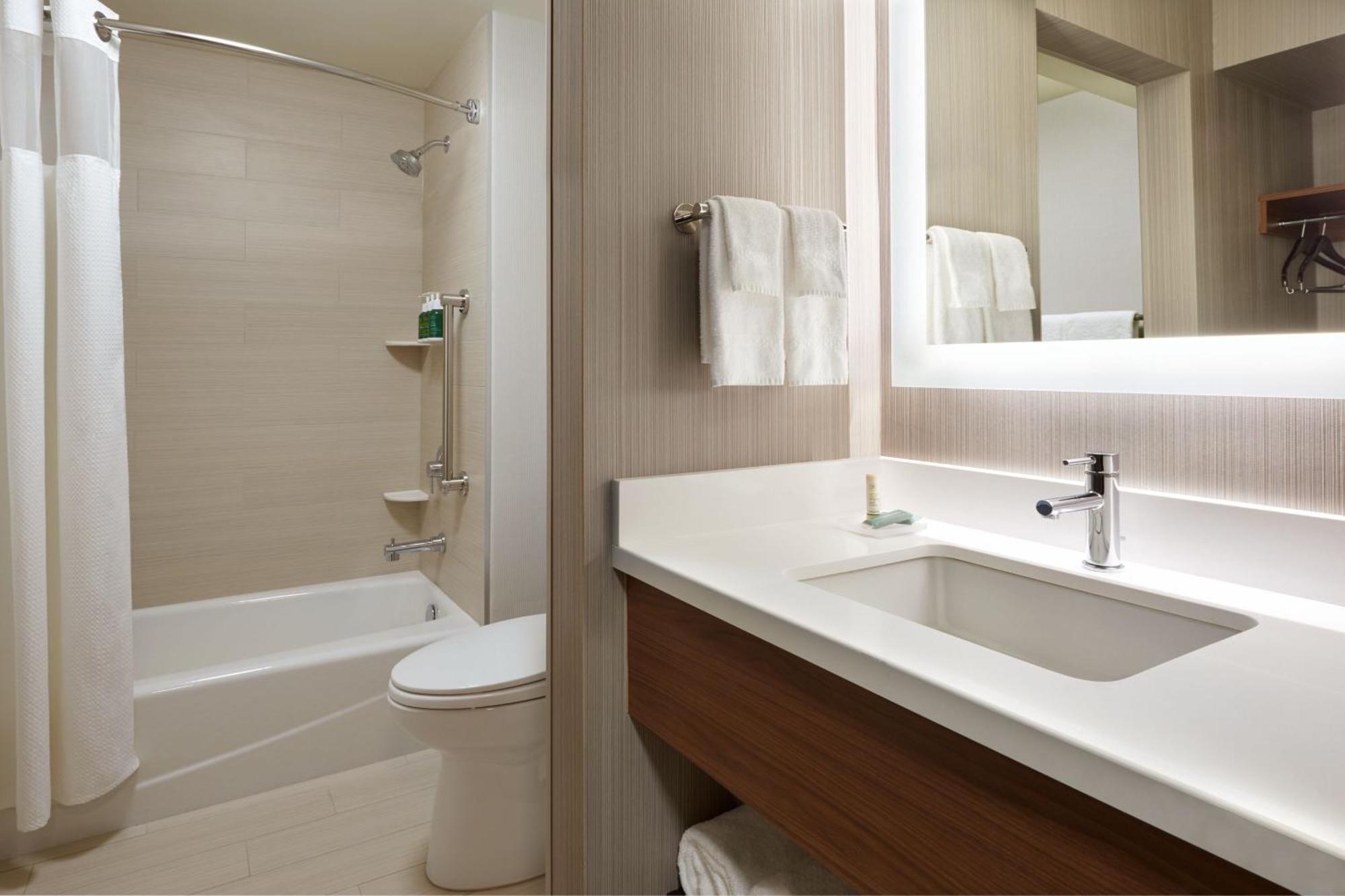 Courtyard By Marriott Ottawa Downtown Hotel Buitenkant foto