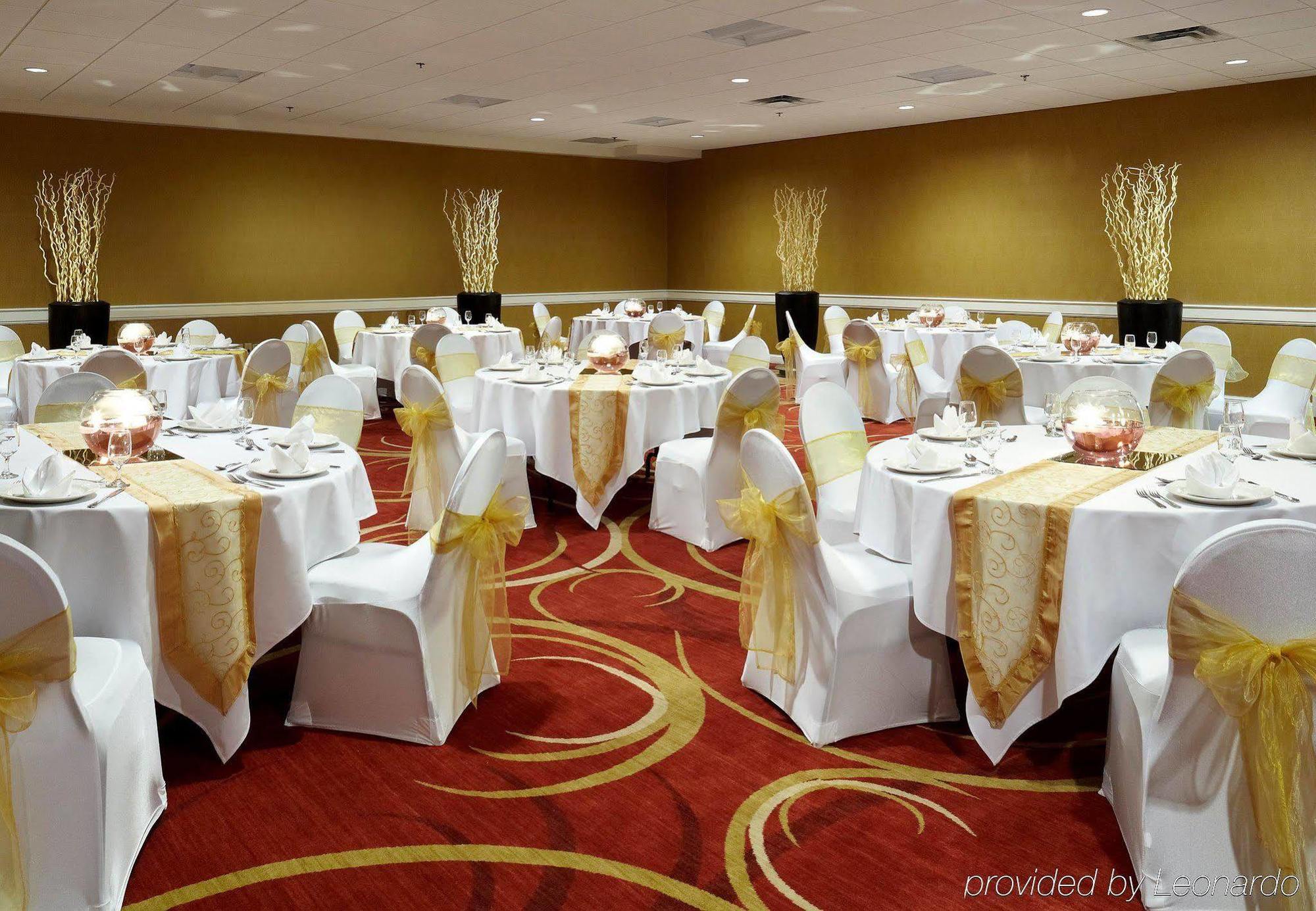 Courtyard By Marriott Ottawa Downtown Hotel Buitenkant foto